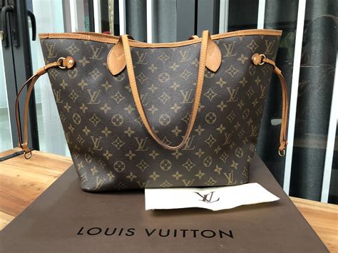 lv price in malaysia